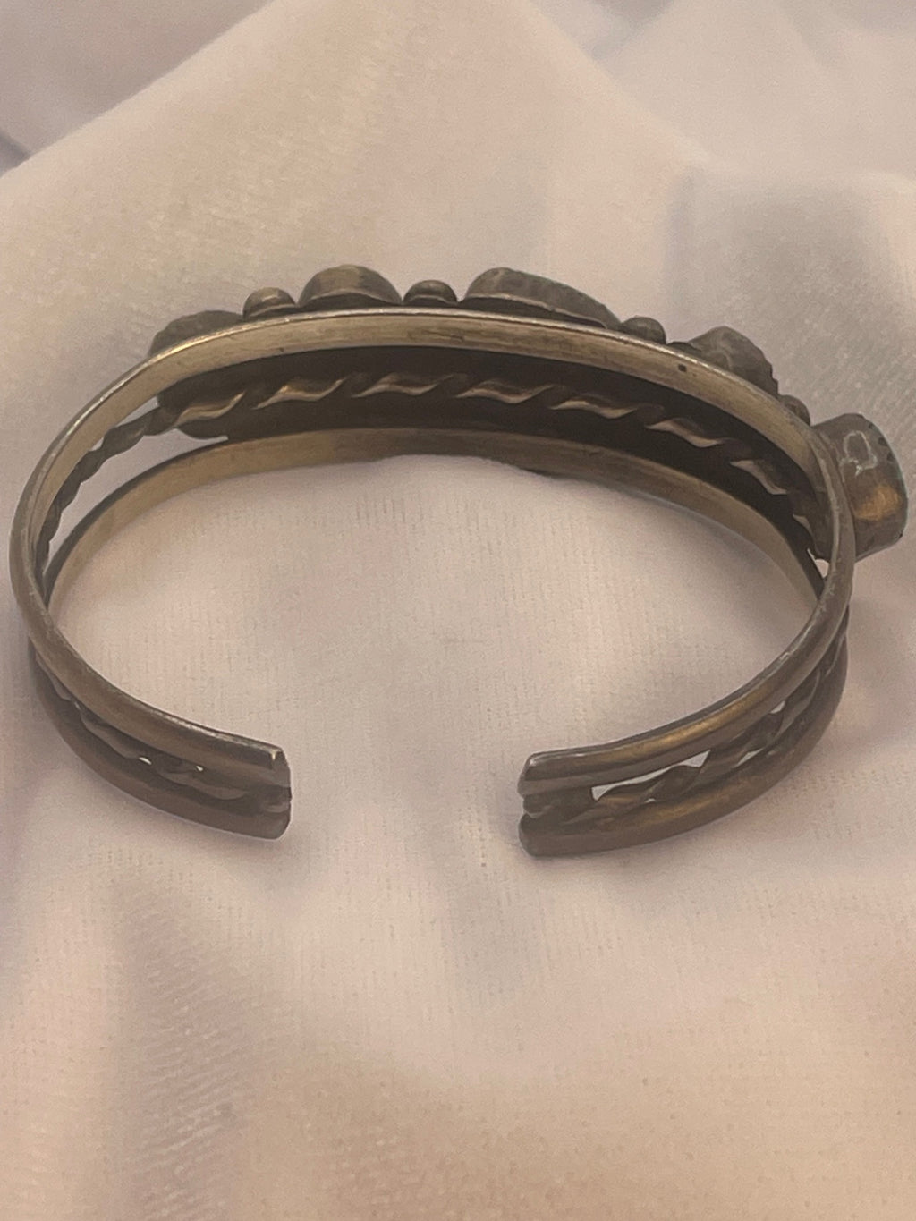 Vintage Unsigned Old Pawn Five-Stone Sleeping Beauty Turquoise with Silver Raindrops Accent Cuff Bracelet