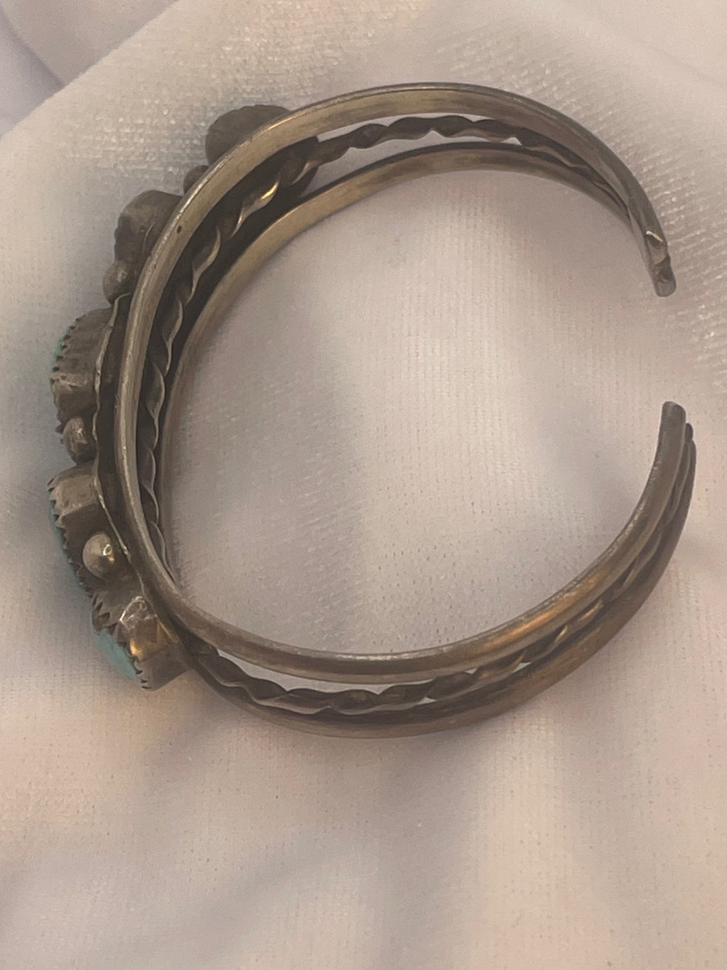 Vintage Unsigned Old Pawn Five-Stone Sleeping Beauty Turquoise with Silver Raindrops Accent Cuff Bracelet