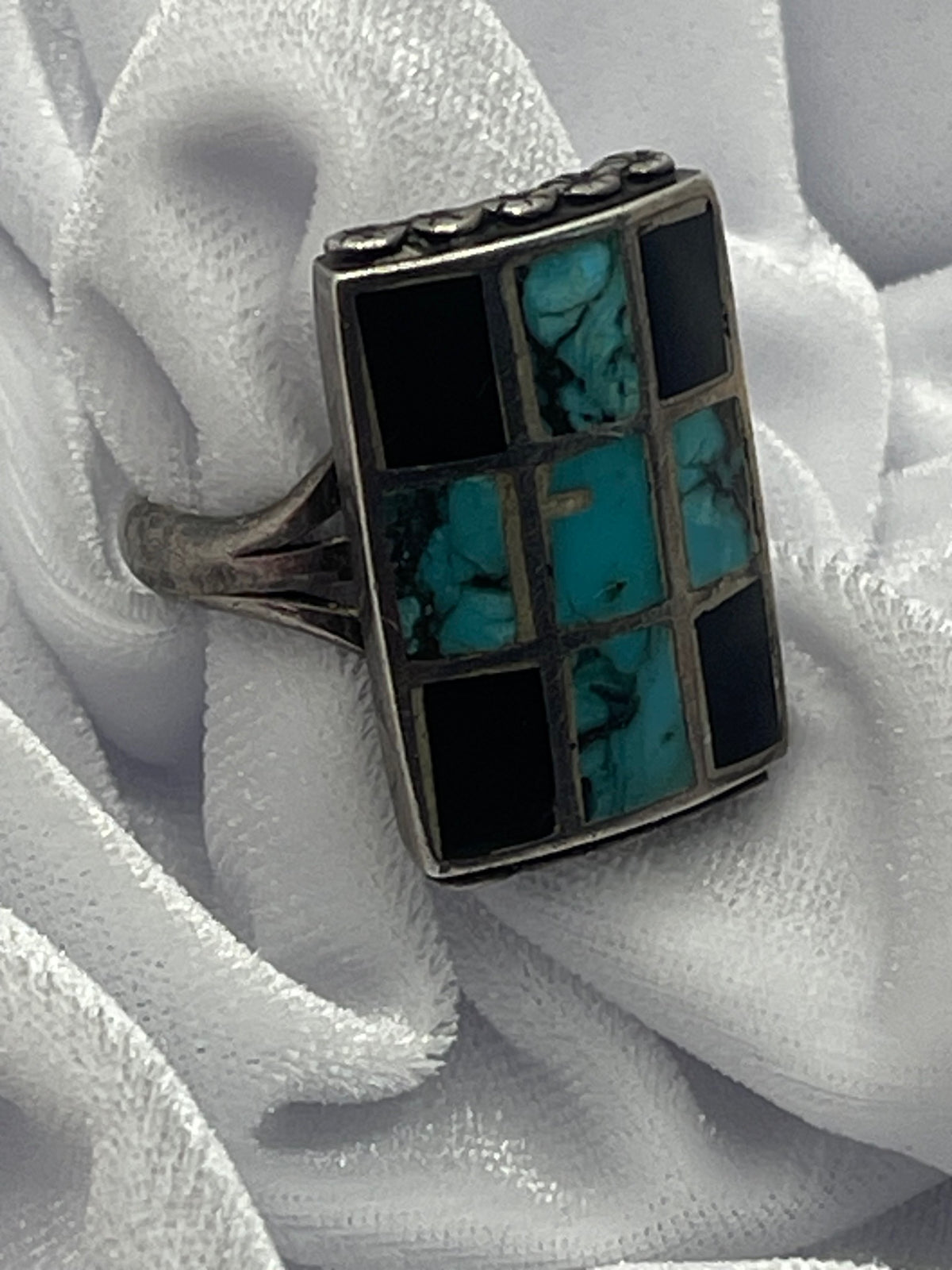 Vintage Old Pawn Native American Turquoise & Onyx Checker Board Channel Inlay Ring