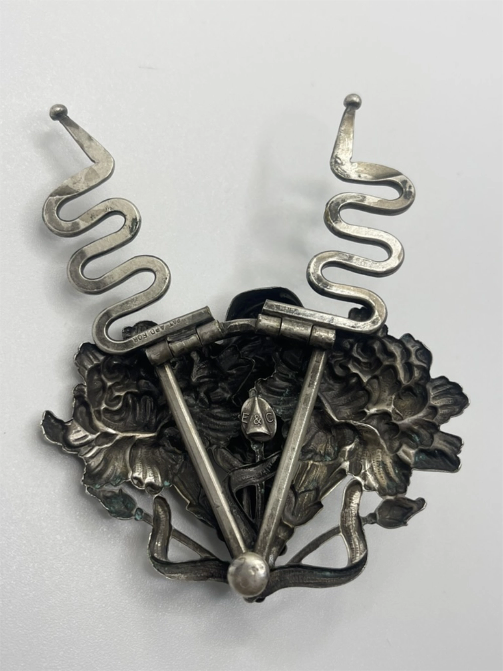 Back and Open view of the Antique William B. Kerr Sterling Silver Art Nouveau Fur Clip