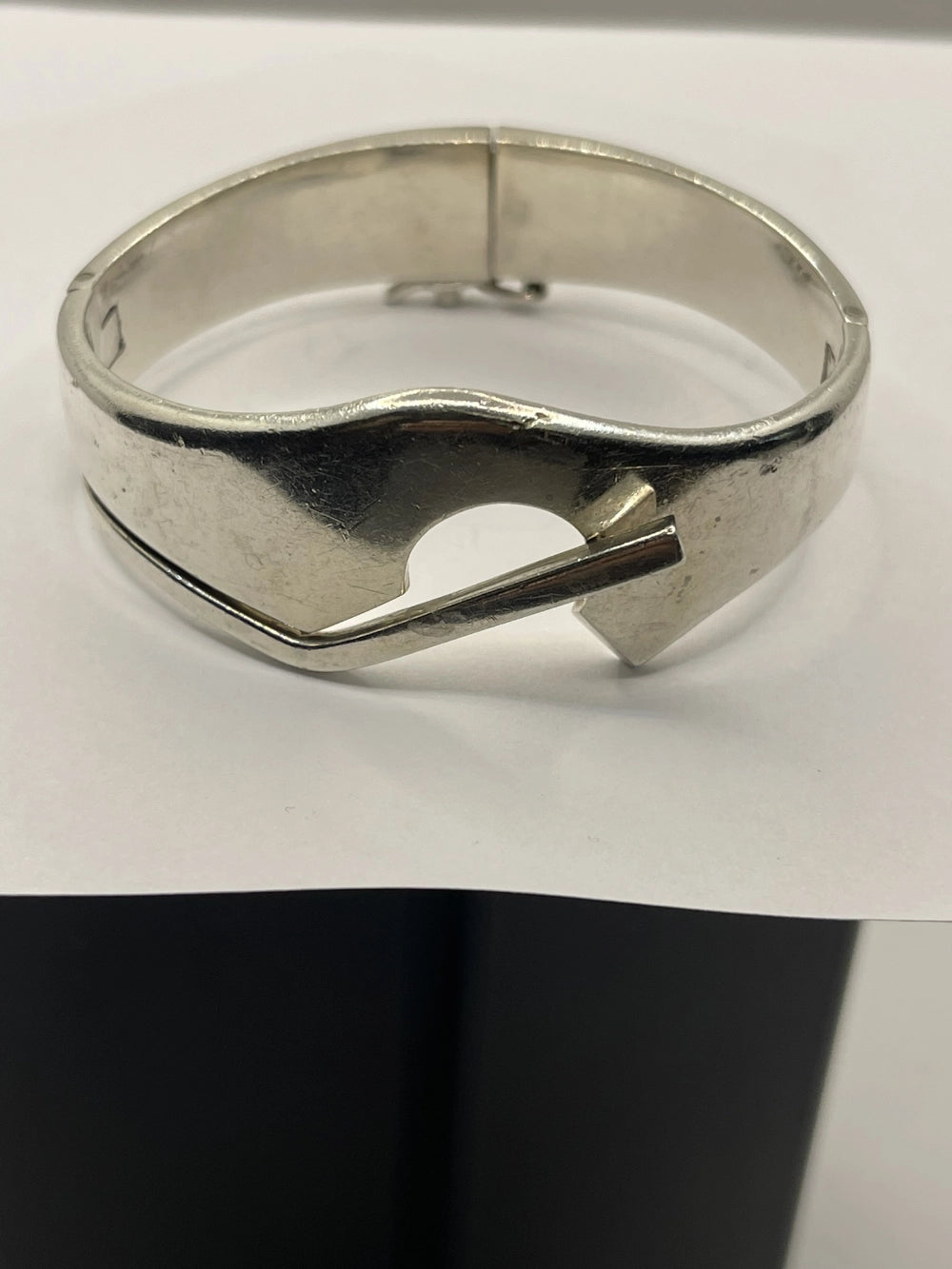Vintage Mid-Century Modern Sigi Pineda Double Hinge Bangle