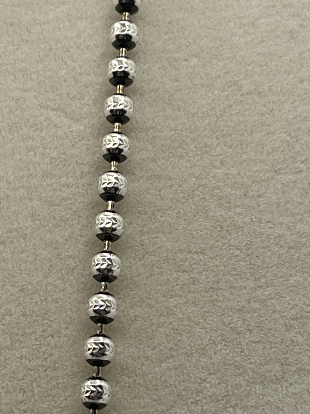Closeup of Preowned Diamond Cut Ball Chain Necklace 24" Italy 925