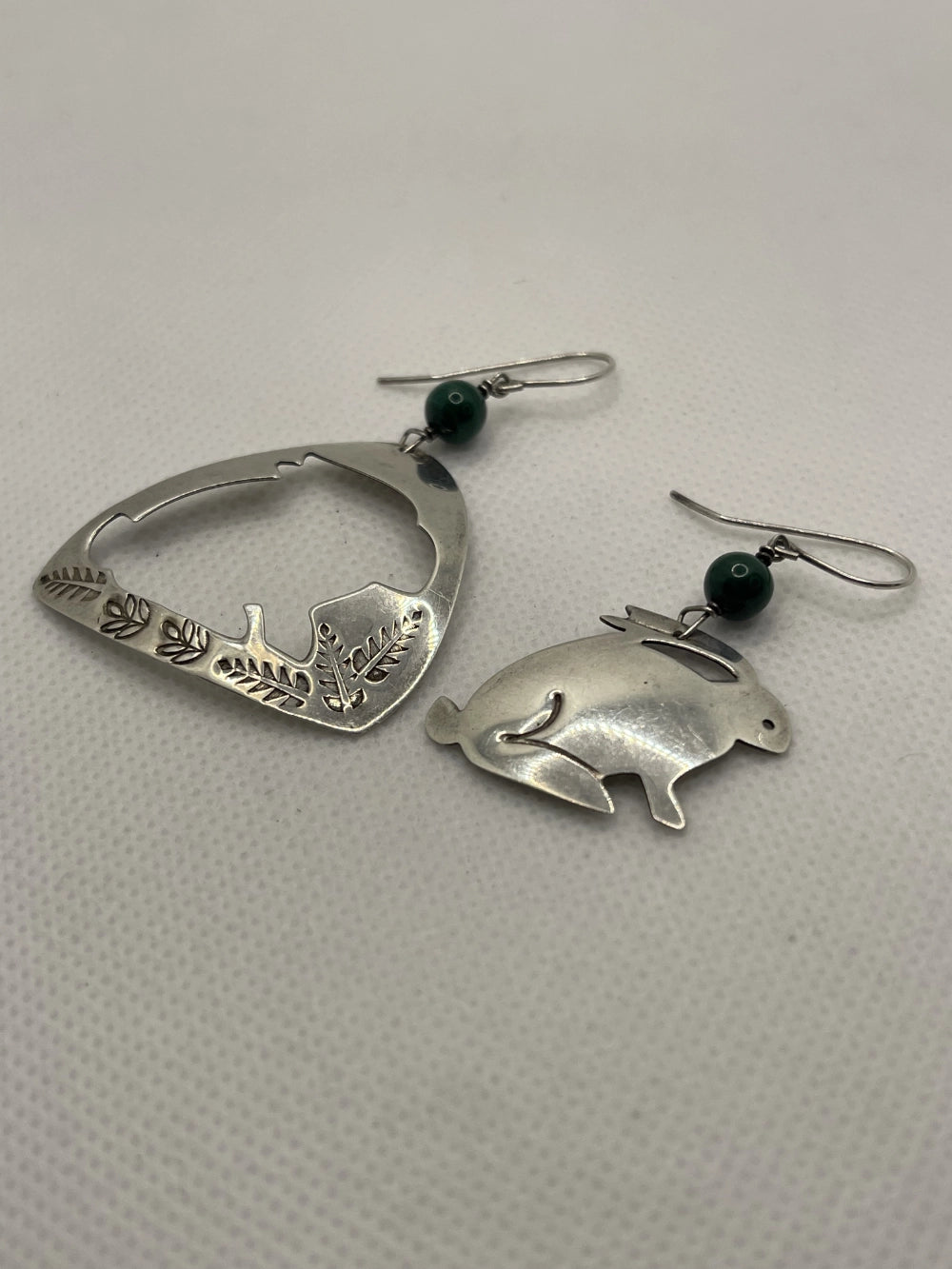 Preowned Sassi LaMuth Sterling Silver Rabbit Cut Out Earrings