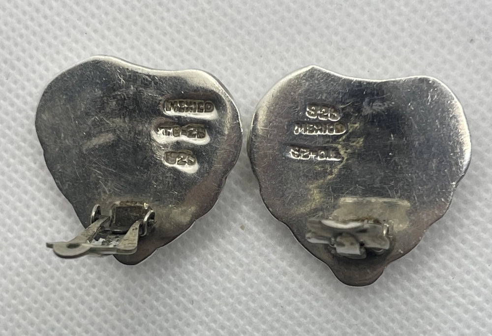 Preowned Taxco TO-26 Puffy Heart Sterling Silver Clip On Earrings wirth 925 Mexico S2+015 etched