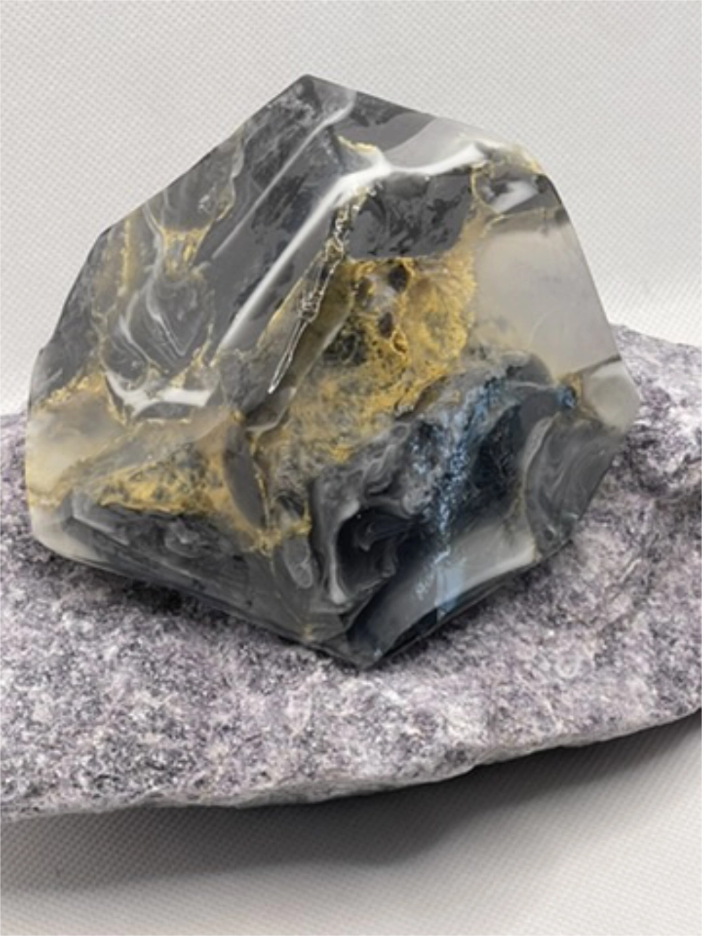 Black Onyx SoapRocks® Cool Mist Bath Soap