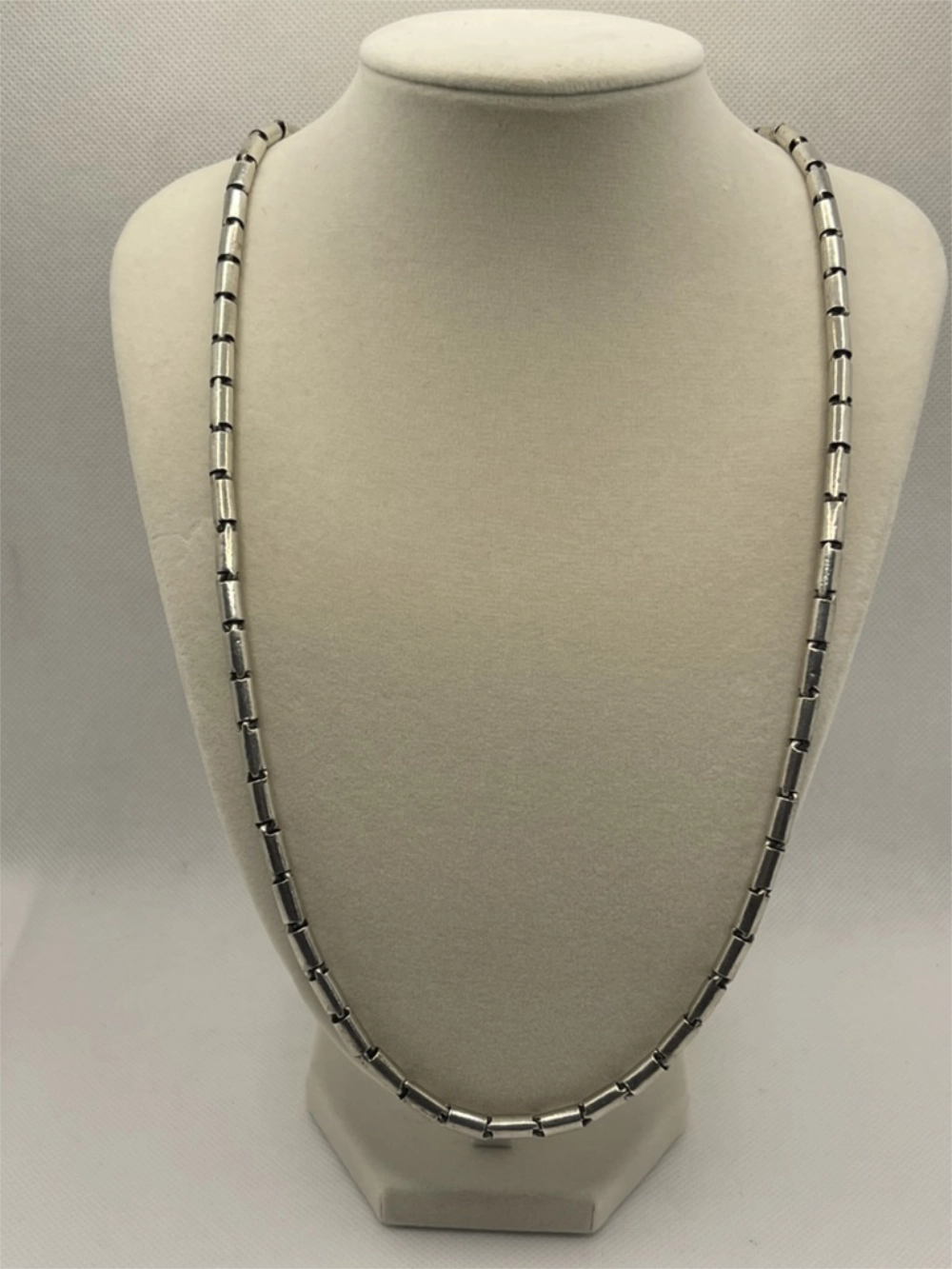Vintage Southwestern Modernist Bench-Made Sterling Silver Linked Tube Chain Necklace 26"