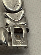 Clasp of a Vintage Garzi Silver And Gold Jewels Two-Tone Collar Necklace Silver and 18k Gold Vermeil
