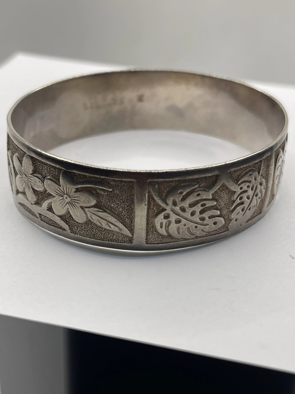 Front view of Vintage Kalakaua Gold 925 Silver Heirloom Bangle Bracelet