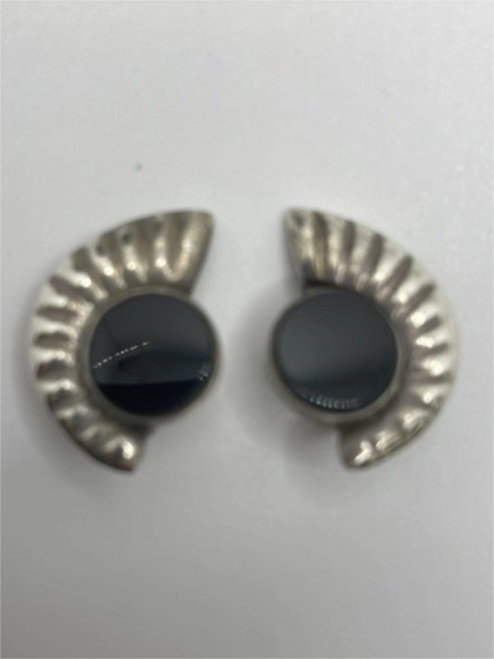 Vintage Sterling Silver Scalloped Shell Design Clip On Earrings