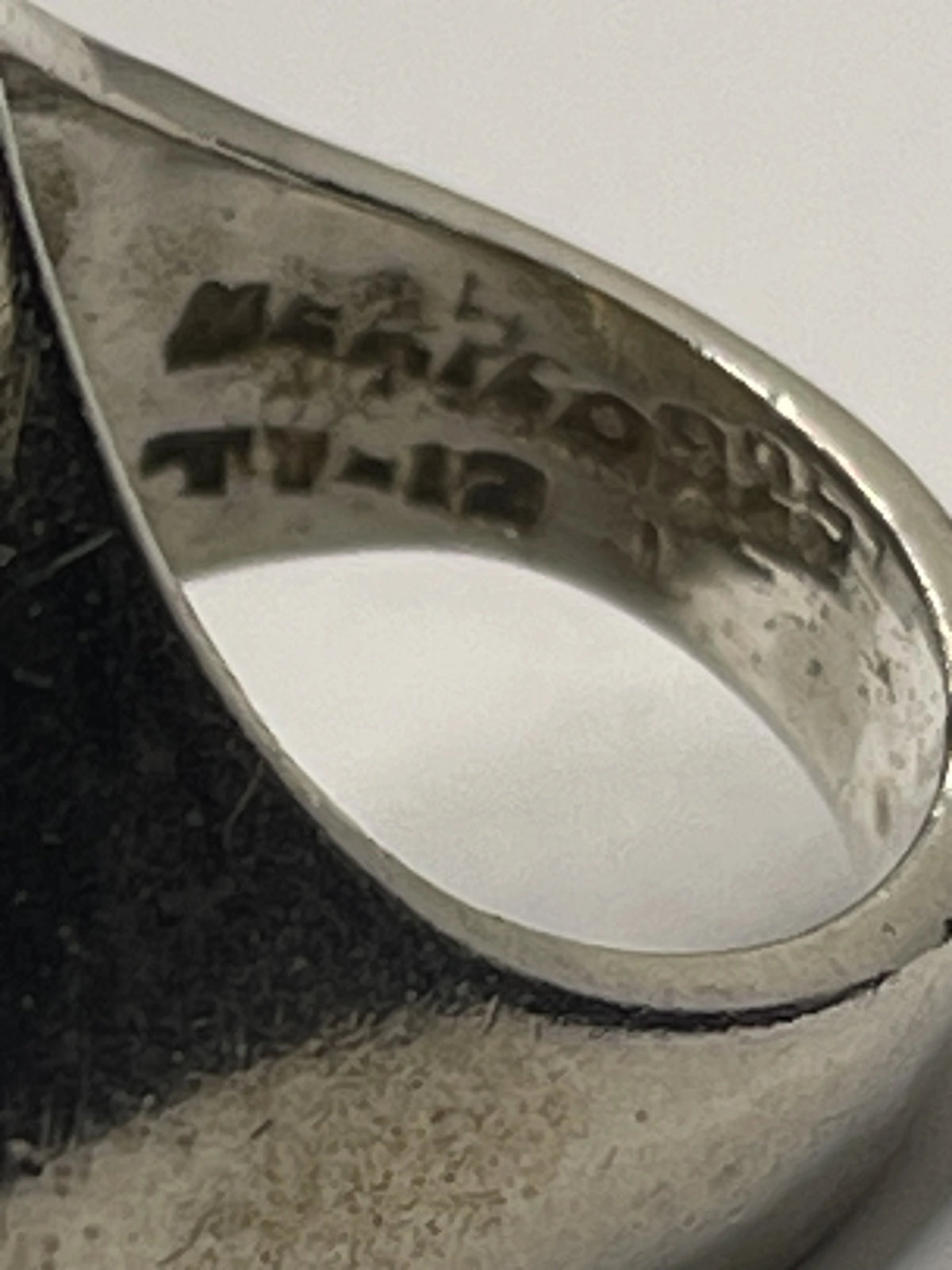 Closeup of Vintage Modernist Mexican Taxco .925 Sterling Silver Scalloped Dome Design Ring