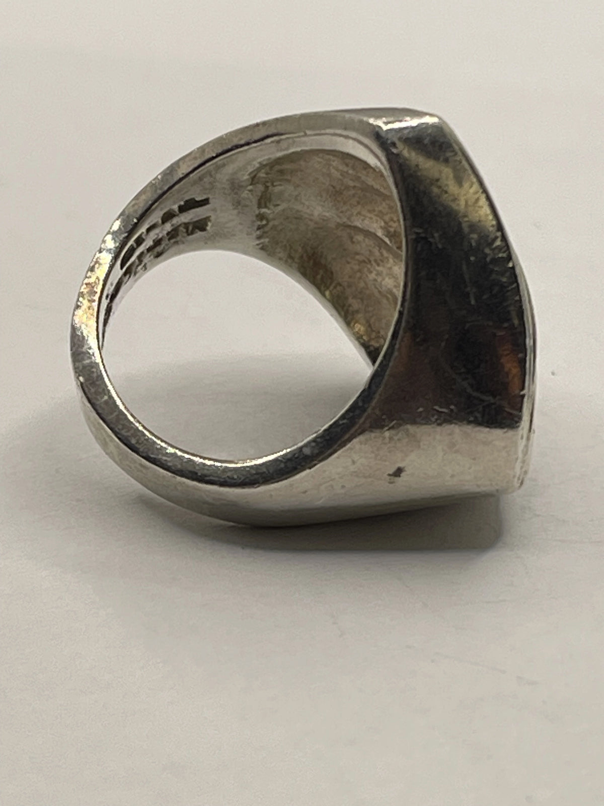 Right Side View of the Vintage Modernist Mexican Taxco .925 Sterling Silver Scalloped Dome Design Ring