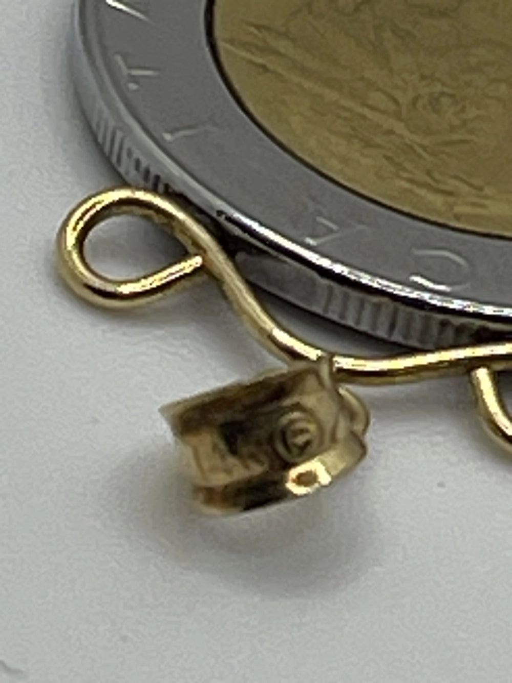 Hallmark of the Vintage Repvbblica Italiana Bimetallic Pendant by Laura Cretara 14K Bale with 14K etched