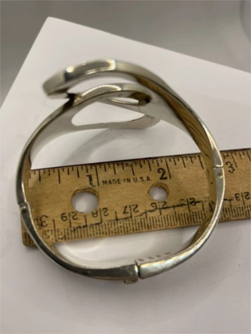 Measurement of the top of Vintage Genuine Alicia de la Paz Modernist Interlocking Silver Bangle Bracelet
