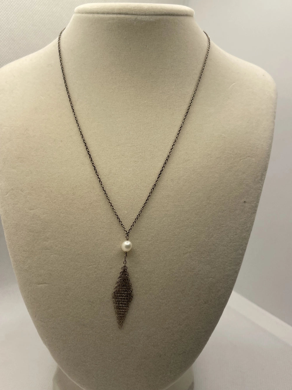 Vintage Tiffany & Co. Elsa Peretti Pearl Mesh Tassel Pendant Necklace