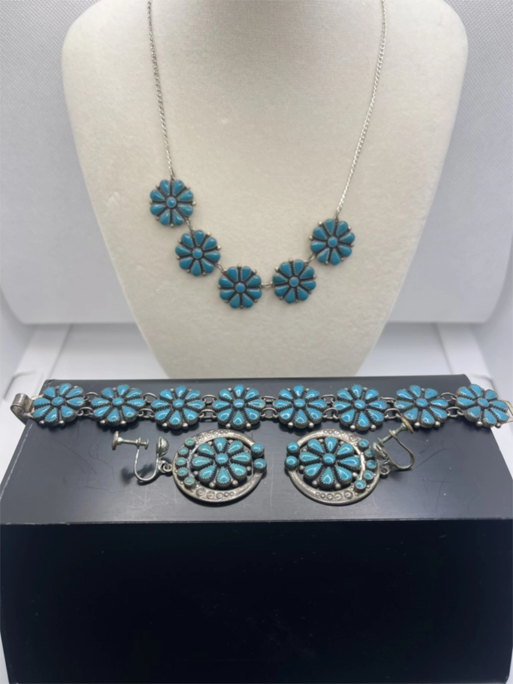 Vintage Zuni Turquoise Flower Necklace and Earrings
